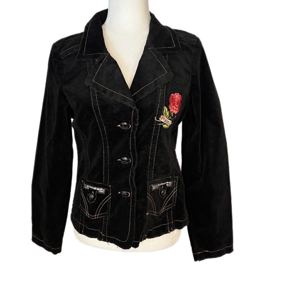 Velvet Embroidered Jacket w/ Stitching Details. Size L. Good Condition!
